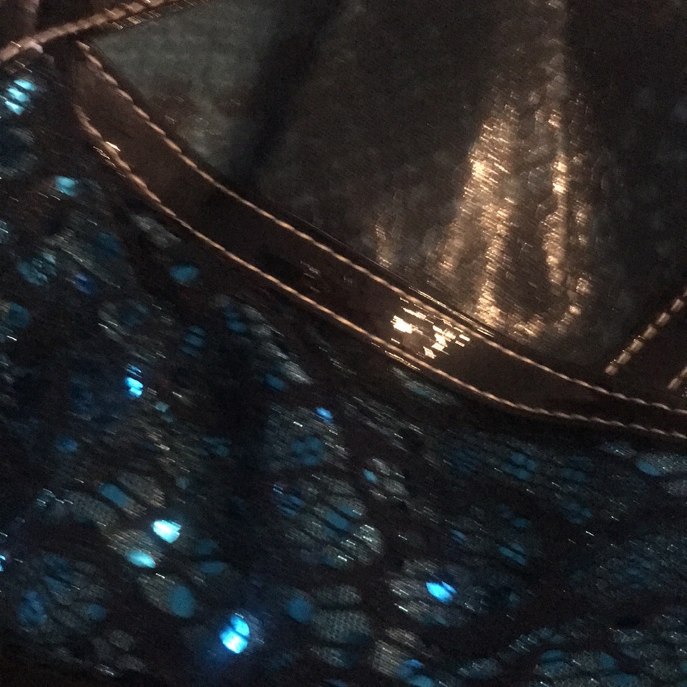 Black/teal purse with buckle-NWT - Picture 8 of 8